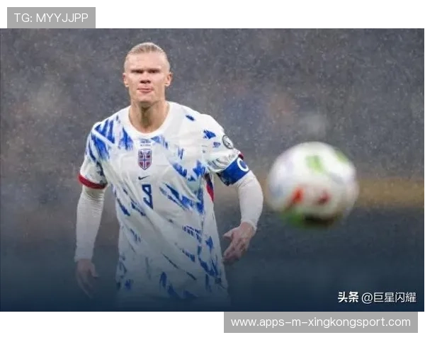 哈兰德训练室内写下目标宣言，媒体头条跟进