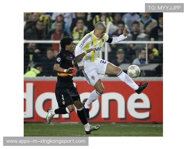 本菲卡前场突破撕裂对方防线取胜：前场艺术与胜利的合奏